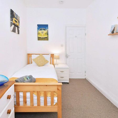 Townhouse @ Hanley Road Stoke מראה חיצוני תמונה